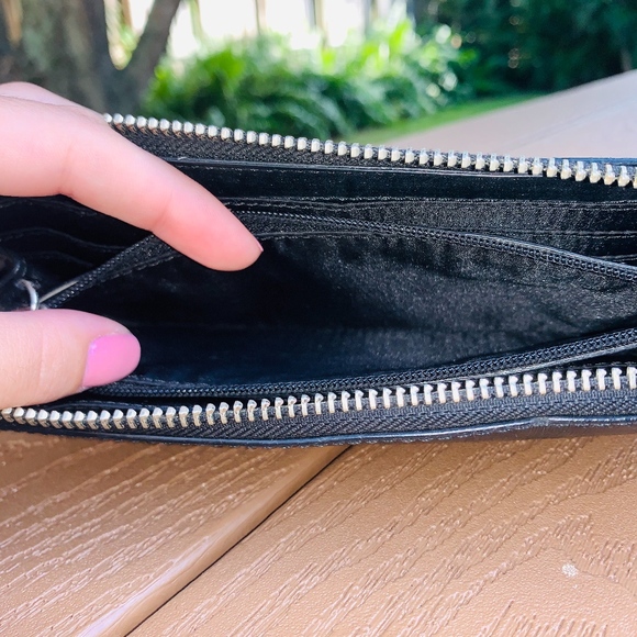 Coach Wallet - Picture 5 of 8